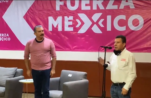 Gerardo Degollado González, (Izq) buscará gobernar ese municipio. (Especial)