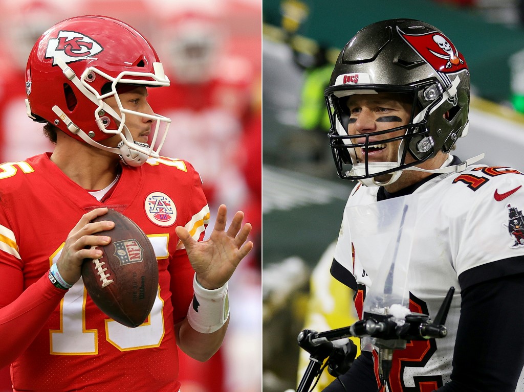 Patrick Mahomes y Tom Brady (AFP)