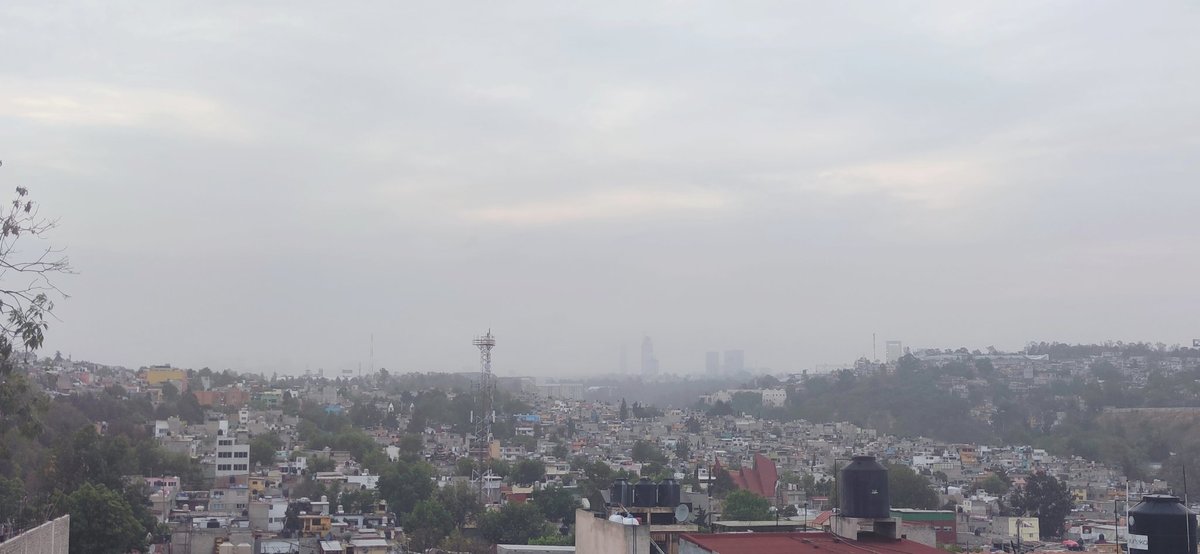 La calidad del aire en la CdMx es mala. (Tomada de @ElSerji)