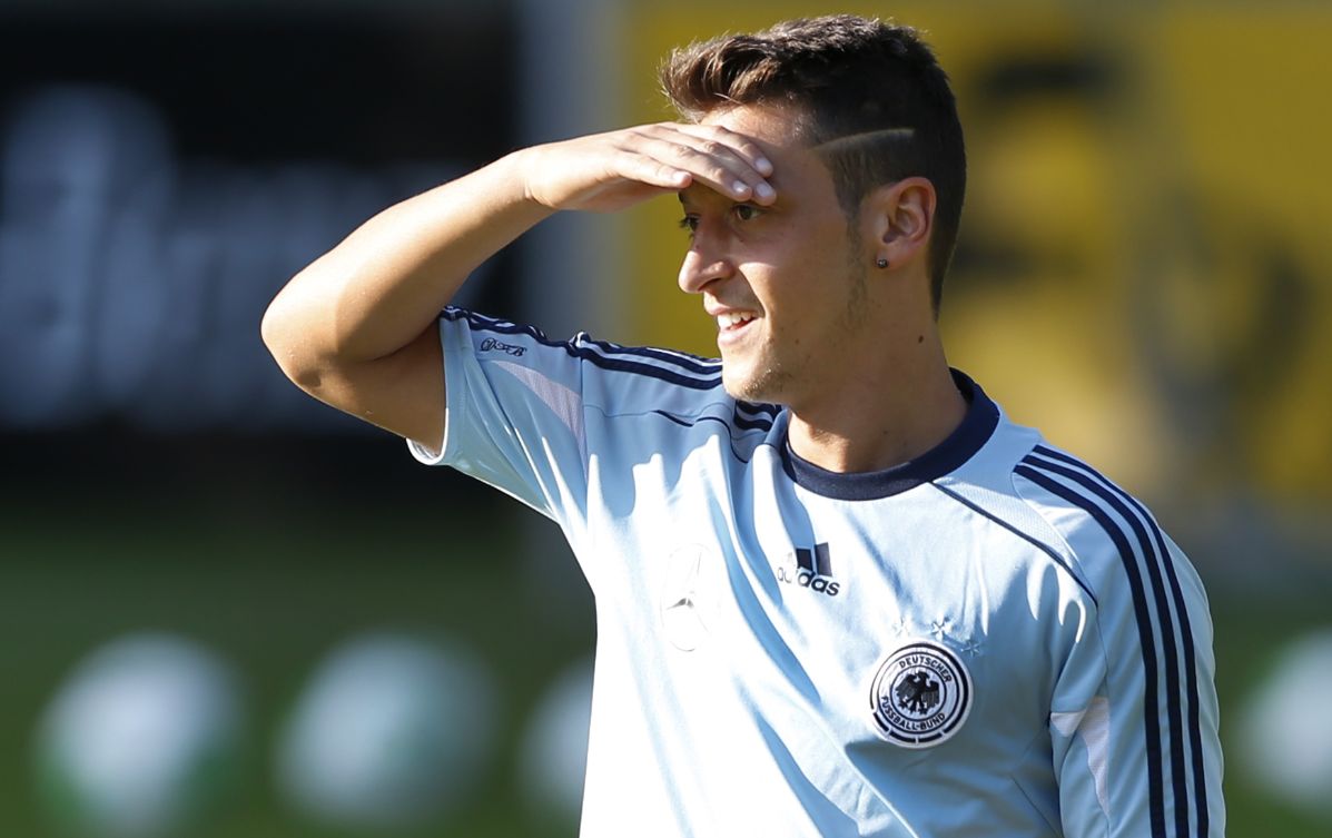 Mesut Özil (AP)