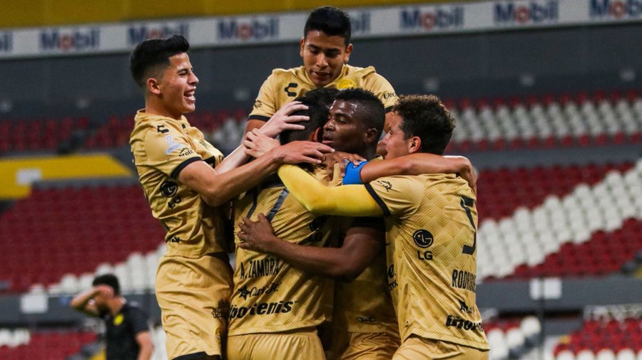 Dorados celebraron su victoria. (Especial)