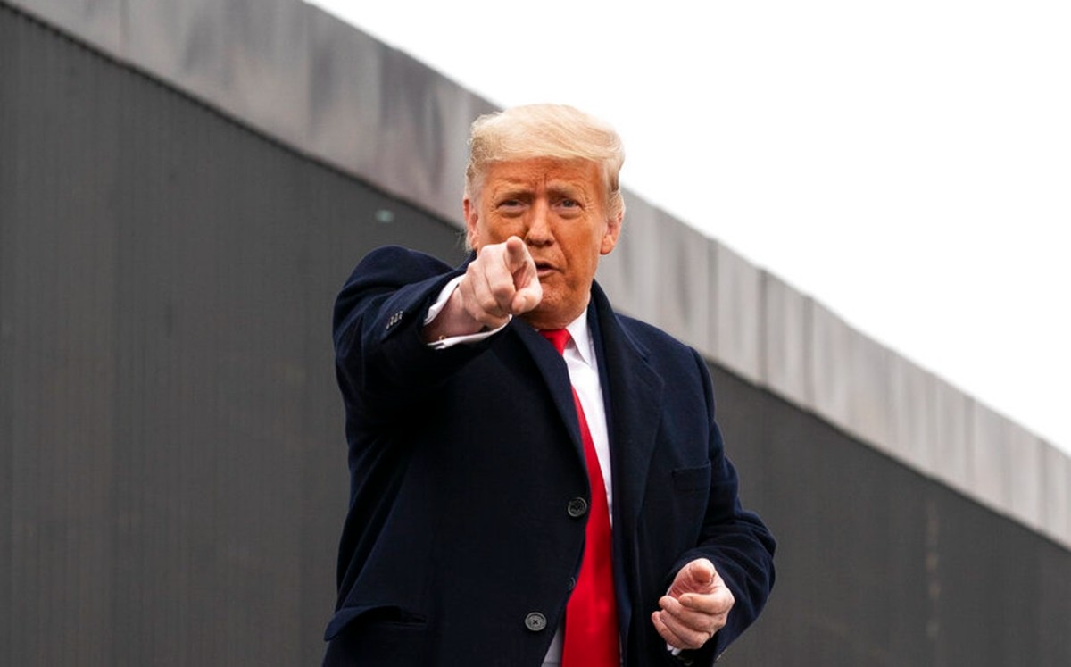 YouTube suspende canal de Donald Trump indefinidamente