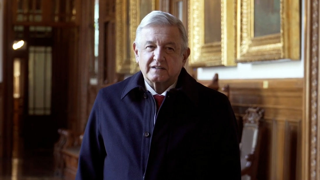 AMLO reaparece tras dar positivo a covid-19