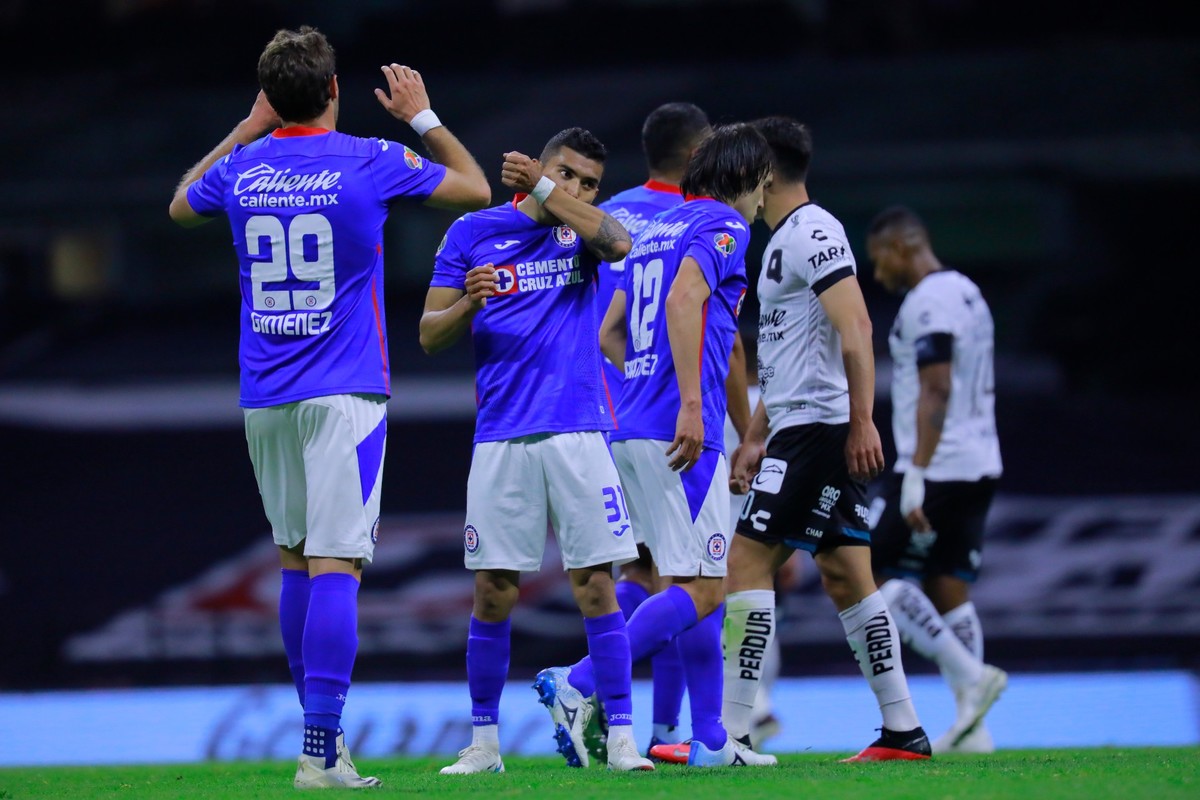 Cruz Azul goleó al Querétaro en el Azteca (Imago7)