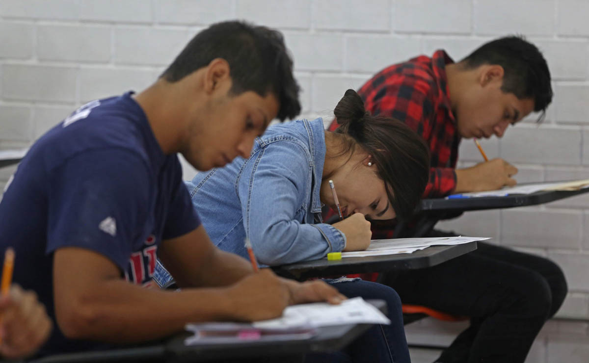 Examen de admisión de la UdeG (Archivo/Fernando Carranza)