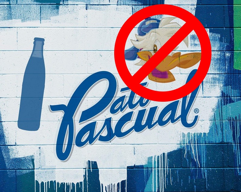 Por años el logotipo del Pato Pascual adornó las bardas y paredes de primarias públicas. (Especial)