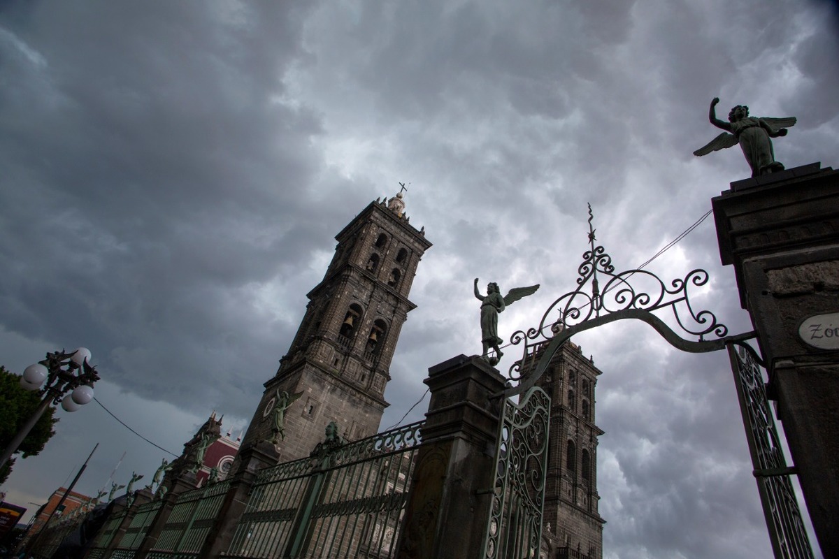 Vista de la catedral angelopolitana. (Andrés Lobato)