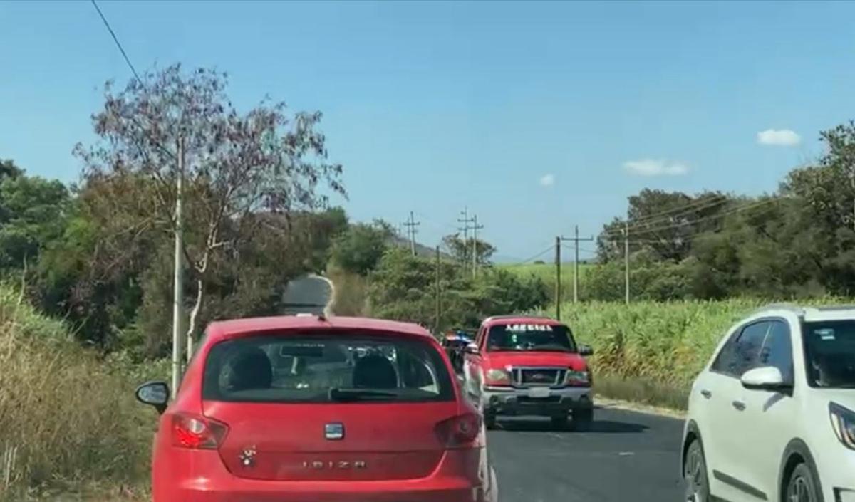 Autoridades ministeriales realicen las diligencias en el lugar de los hechos. (Especial)