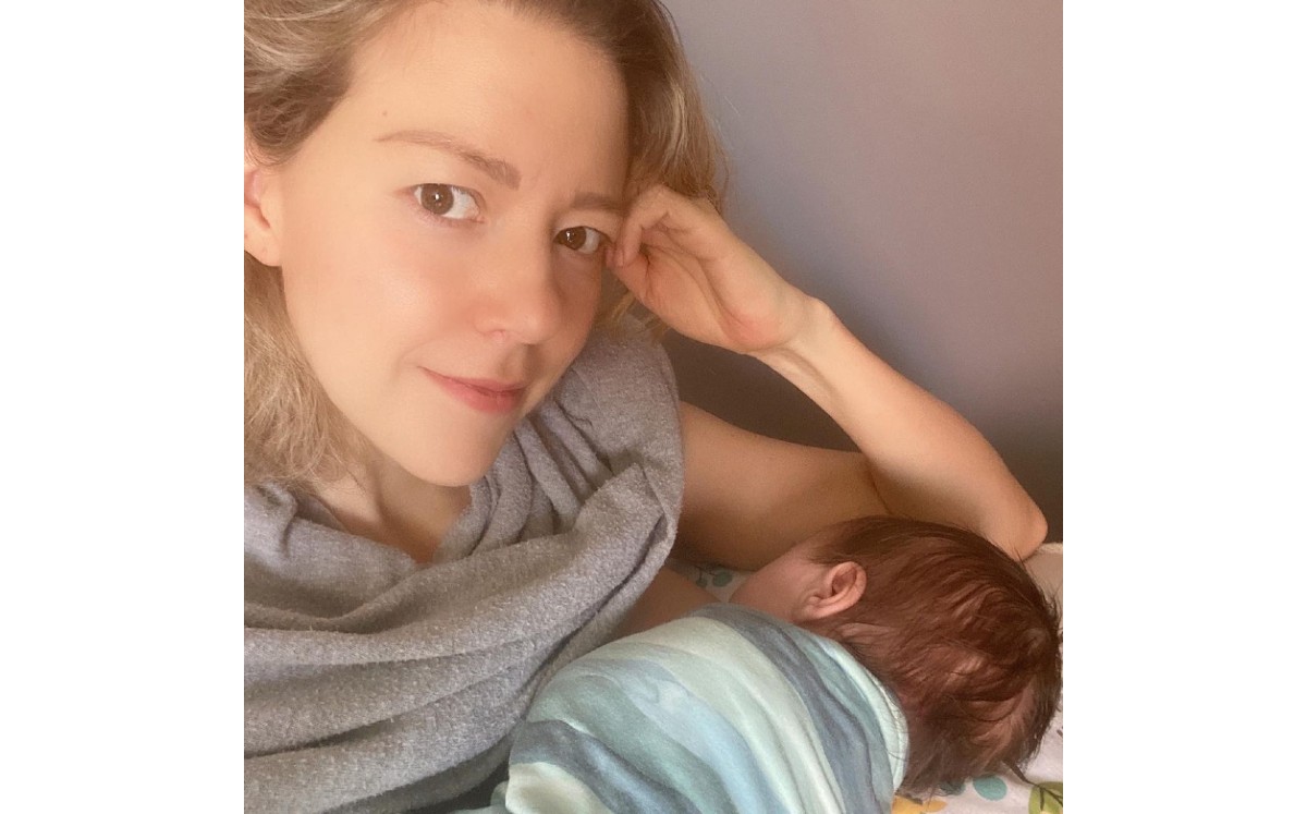 Fernanda Castillo compartió una tierna imagen amamantando a su pequeño Liam | @fernancacga
