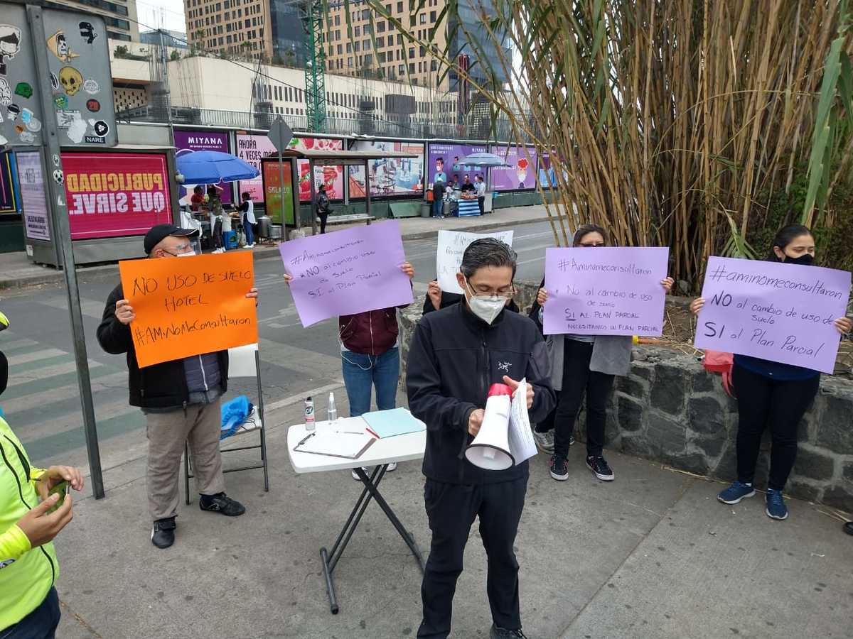Los vecinos presentarán las firmas recabadas antes de la siguiente sesión del Congreso de la CdMx. (César Velázquez)