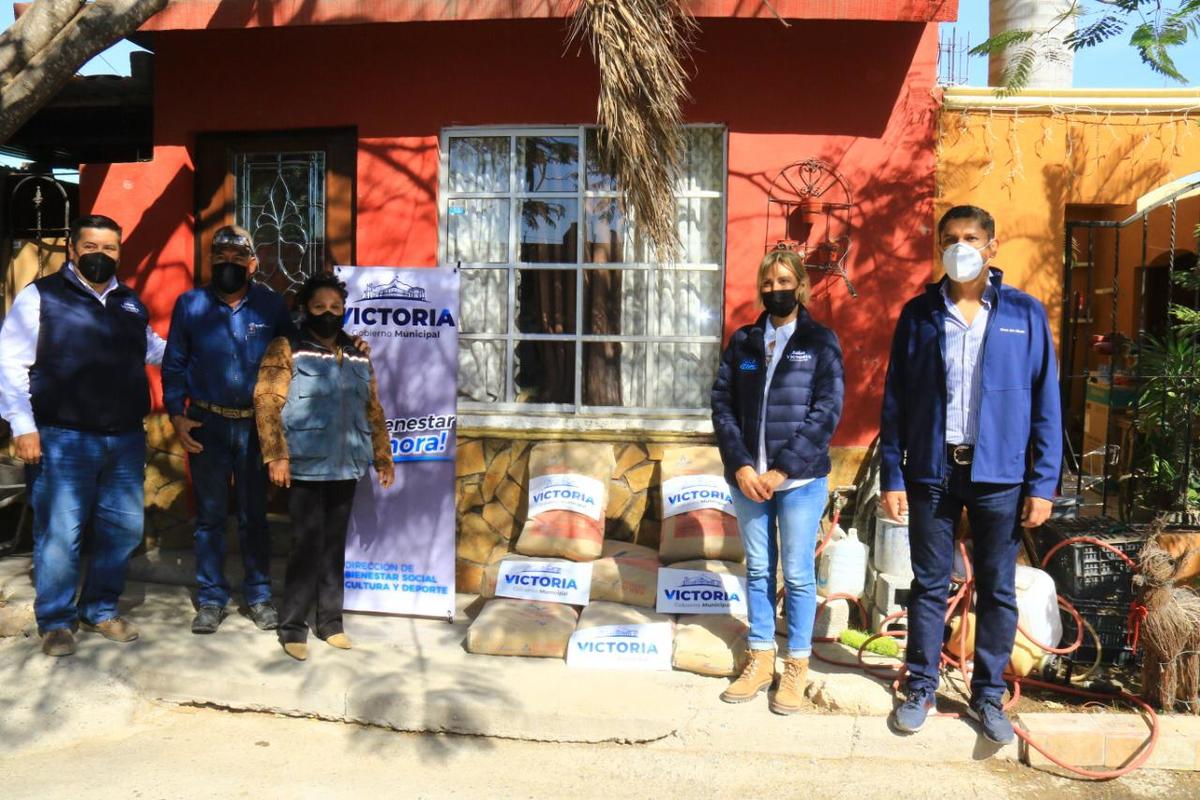 La alcaldesa visitó a vecinos de varios sectores. (Cortesía)
