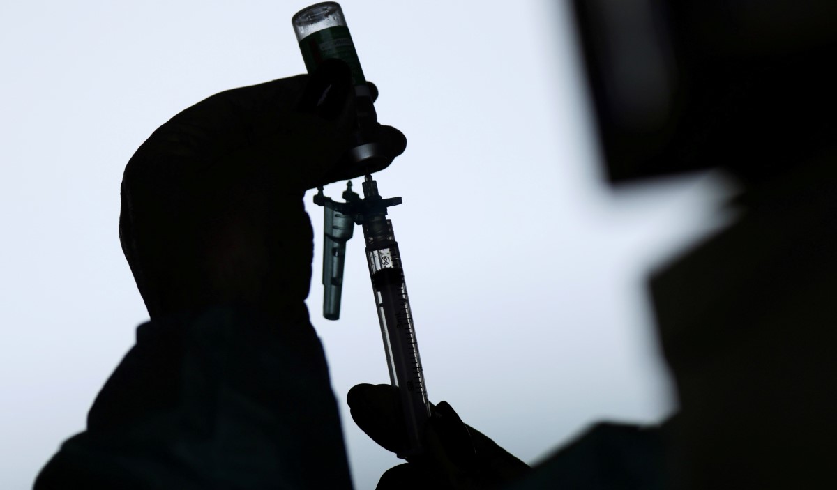 La vacuna Pfizer tiene 95 por ciento de efectividad general. | Reuters