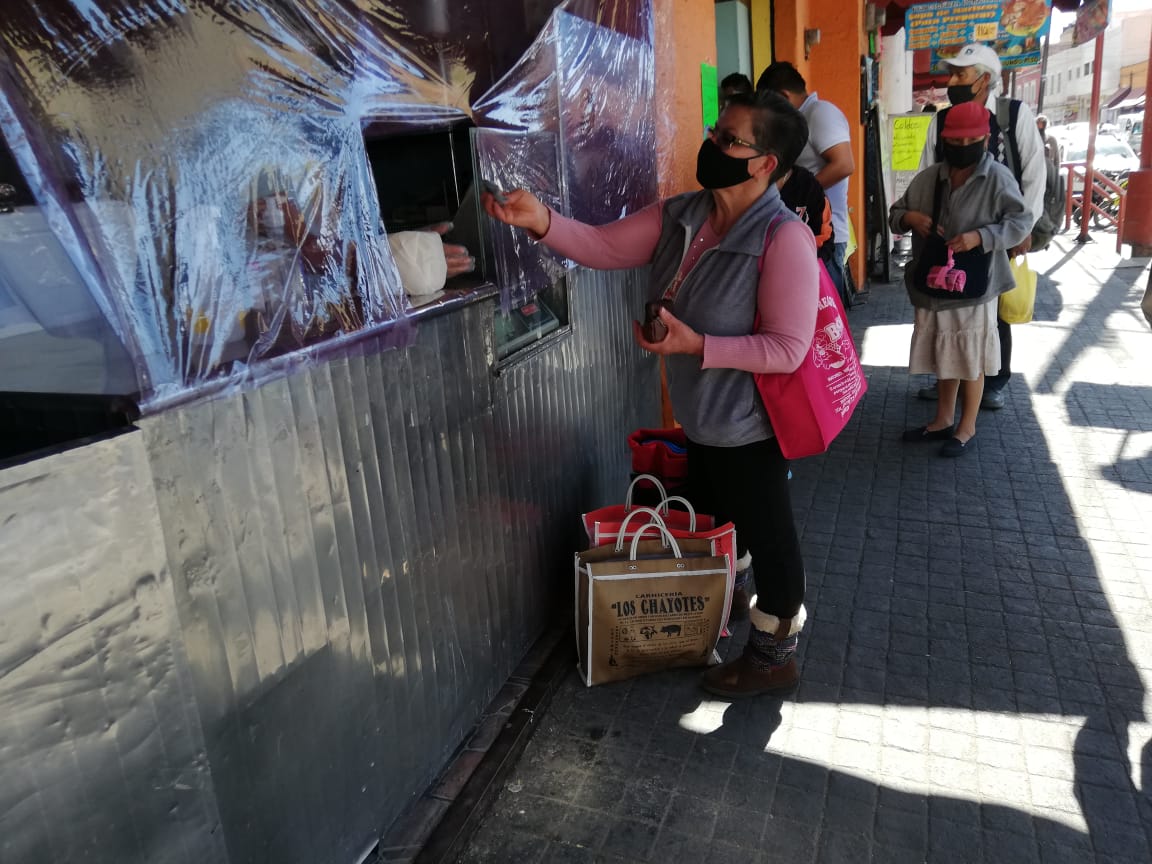 Comercios del centro de Pachuca. (Elizabeth Hernández)