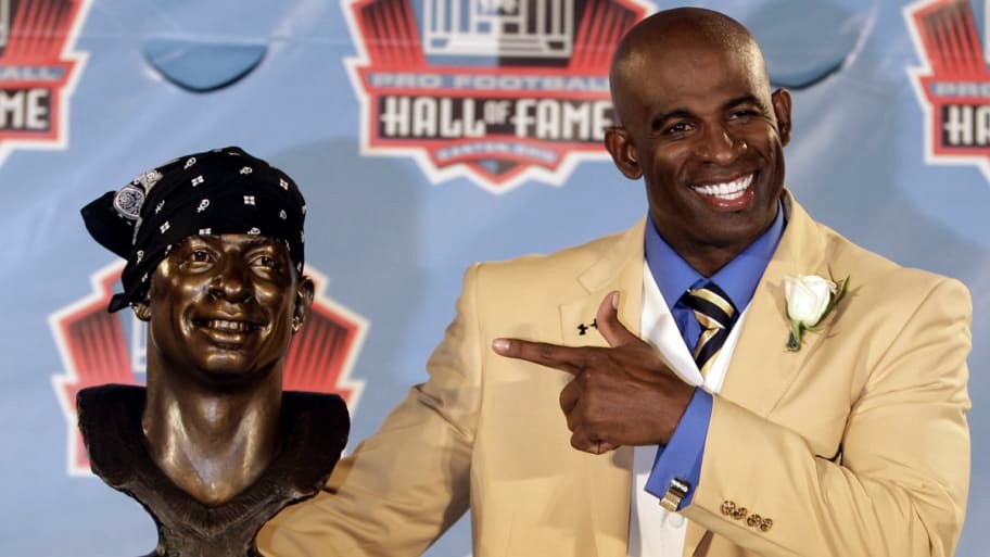 Deion Sanders, introducido al Salón de la Fama de NFL (AP)