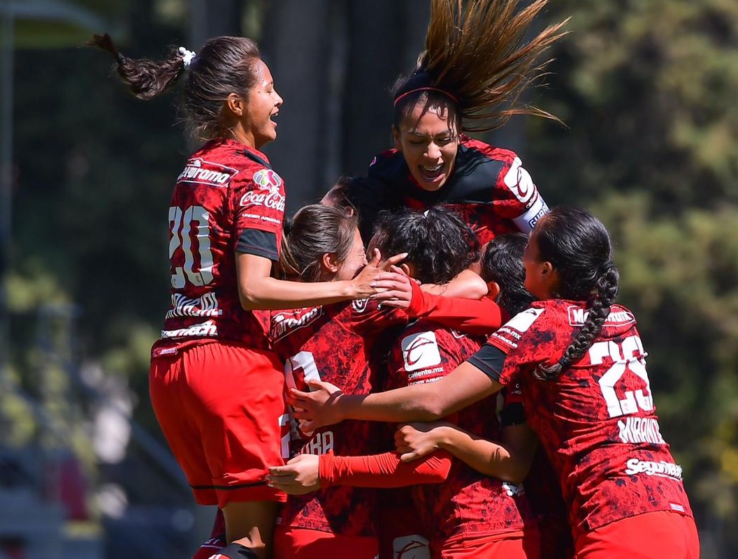 Toluca suma 13 puntos y alcanzó a Pumas y Atlas en el liderato general. (Especial)
