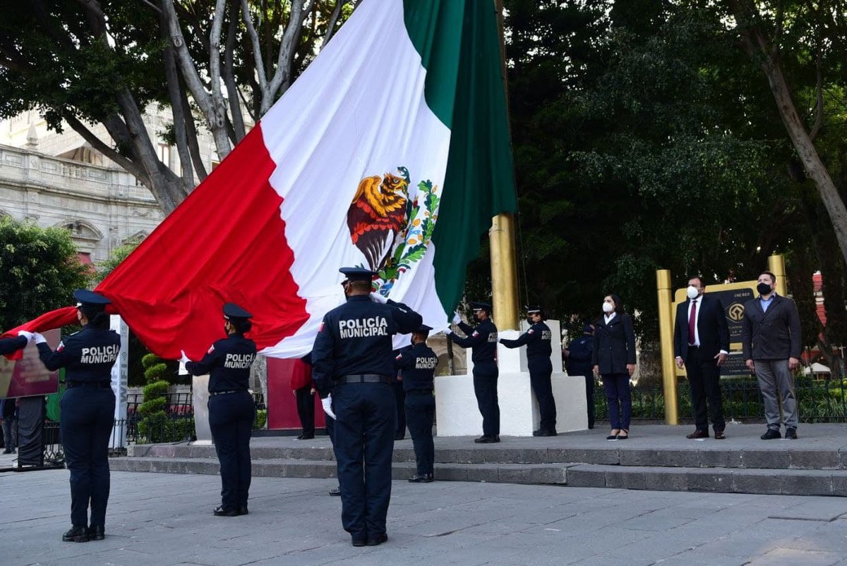 Claudia Rivera encabezó la ceremonia conmemorativa a la promulgación de las cartas magnas de 1857 y 1917. (Especial)