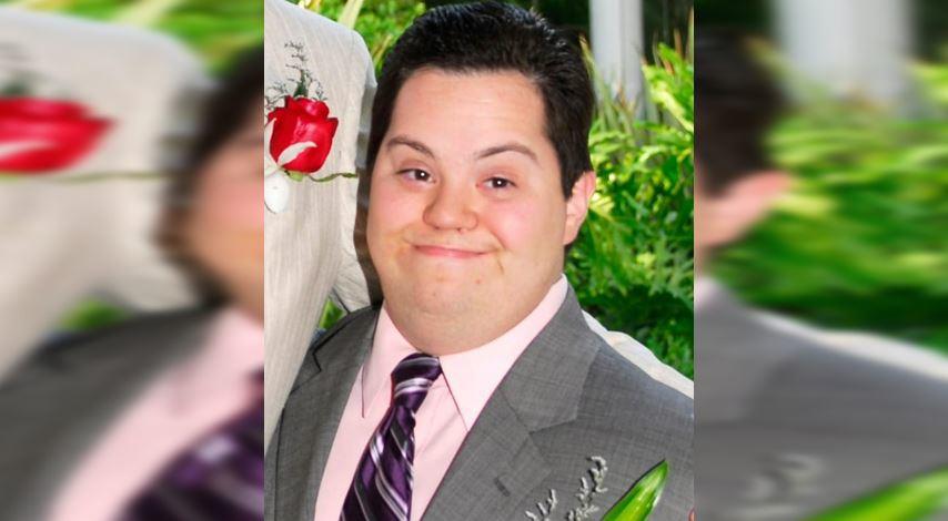 Carlos Abraham Villanueva Hernádez tenía 32 años y padecía síndrome de down. (Especial)