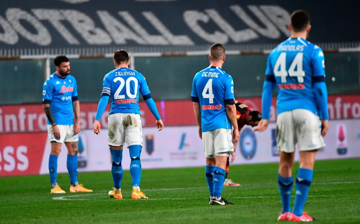 Napoli cae ante el Genoa (EFE)