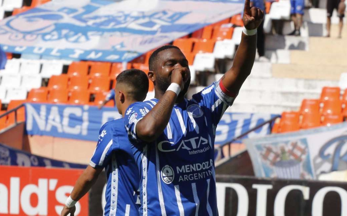 Santiago García, delantero del Godoy Cruz (Club Godoy Cruz)