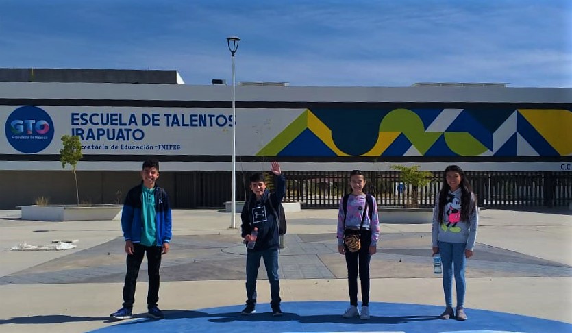 Van estudiantes de Irapuato a Torneo Internacional de Robótica. ESPECIAL