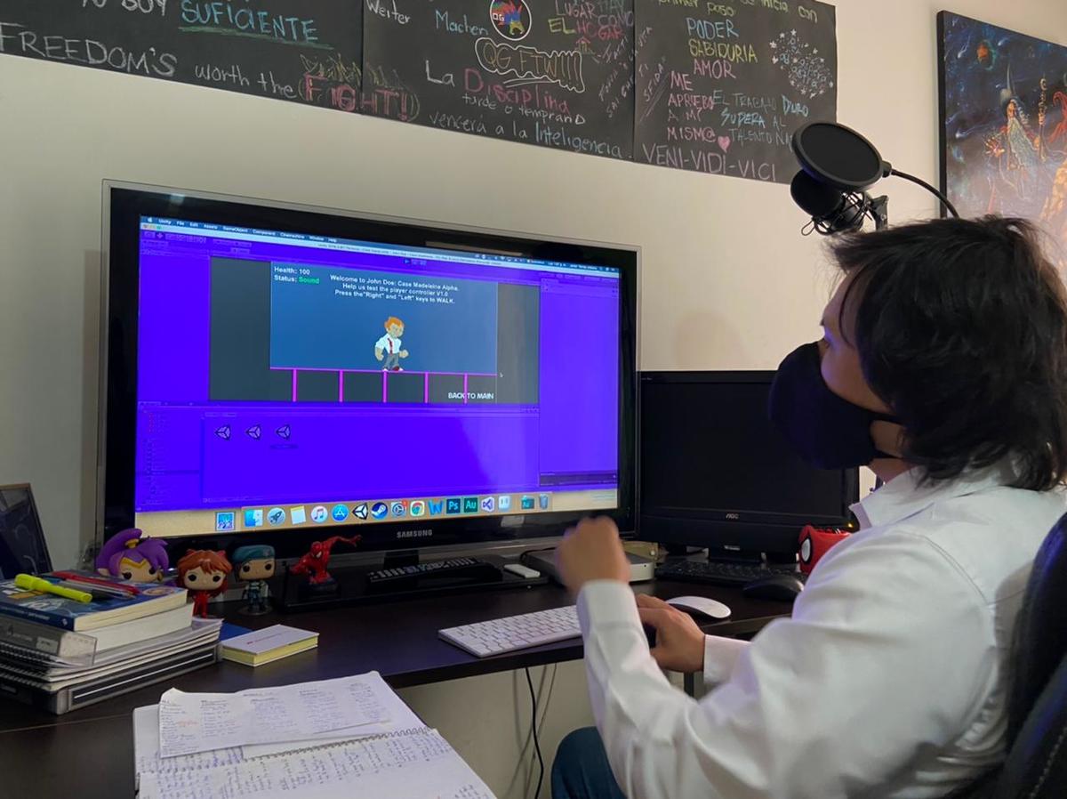 Javier Torres desarrolla un demo para un videojuego. (Gilberto Lastra)