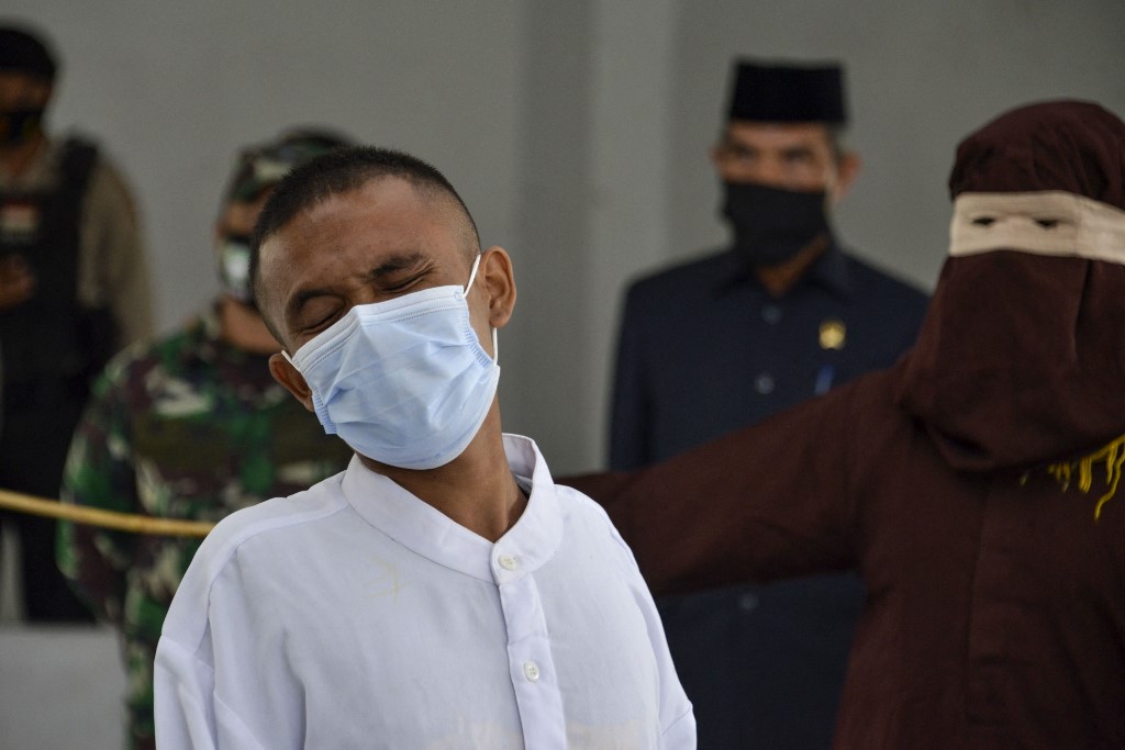 Uno de los hombres contó que él prefirió ser azotado en Indonesia en vez de pasar a un tribunal. | AFP
