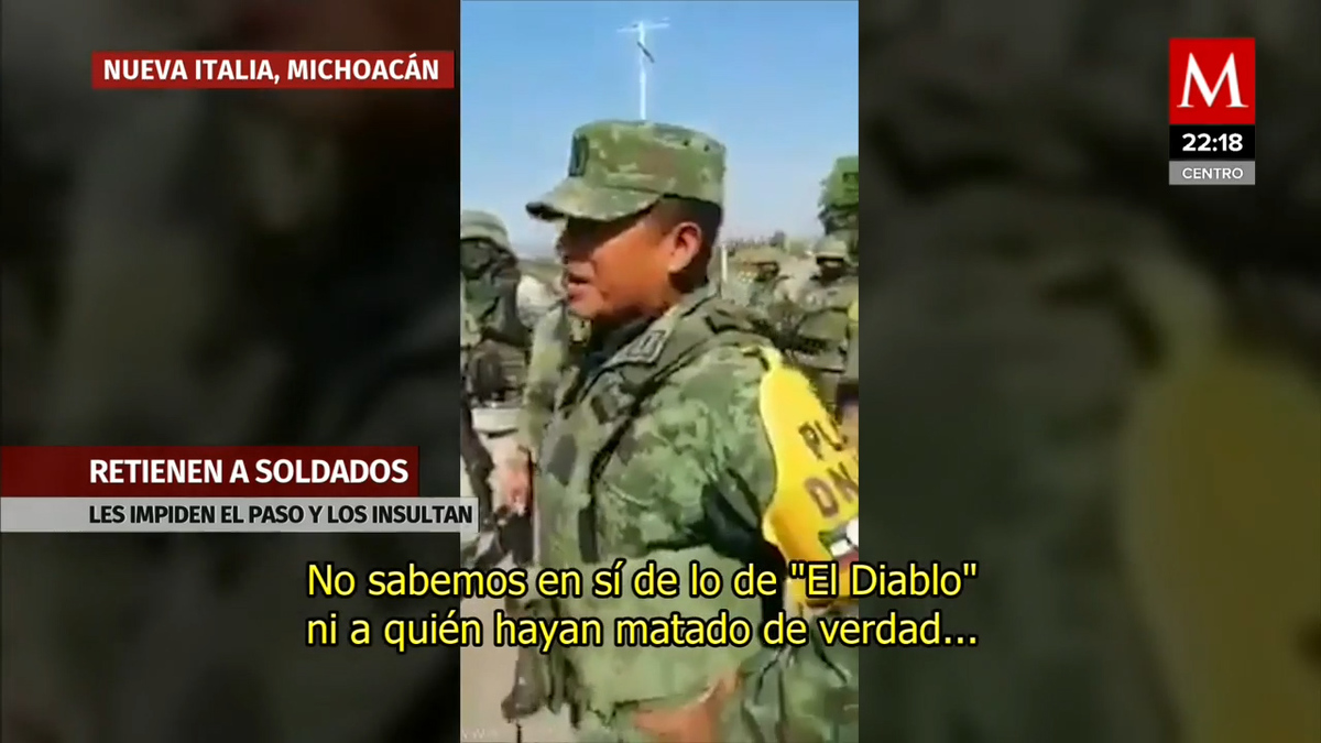Militares son retenidos por pobladores en Nueva Italia, Michoacán