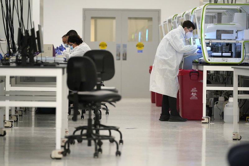 Una instalación del laboratorio en Valencia, California el 30 de octubre de 2020. Foto: Marcio Sanchez/AP