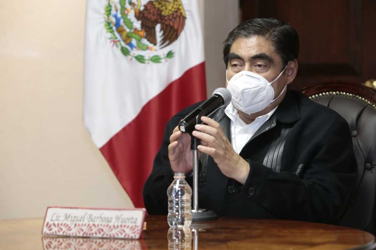 Miguel Barbosa Huerta, gobernador de Puebla. (Especial)