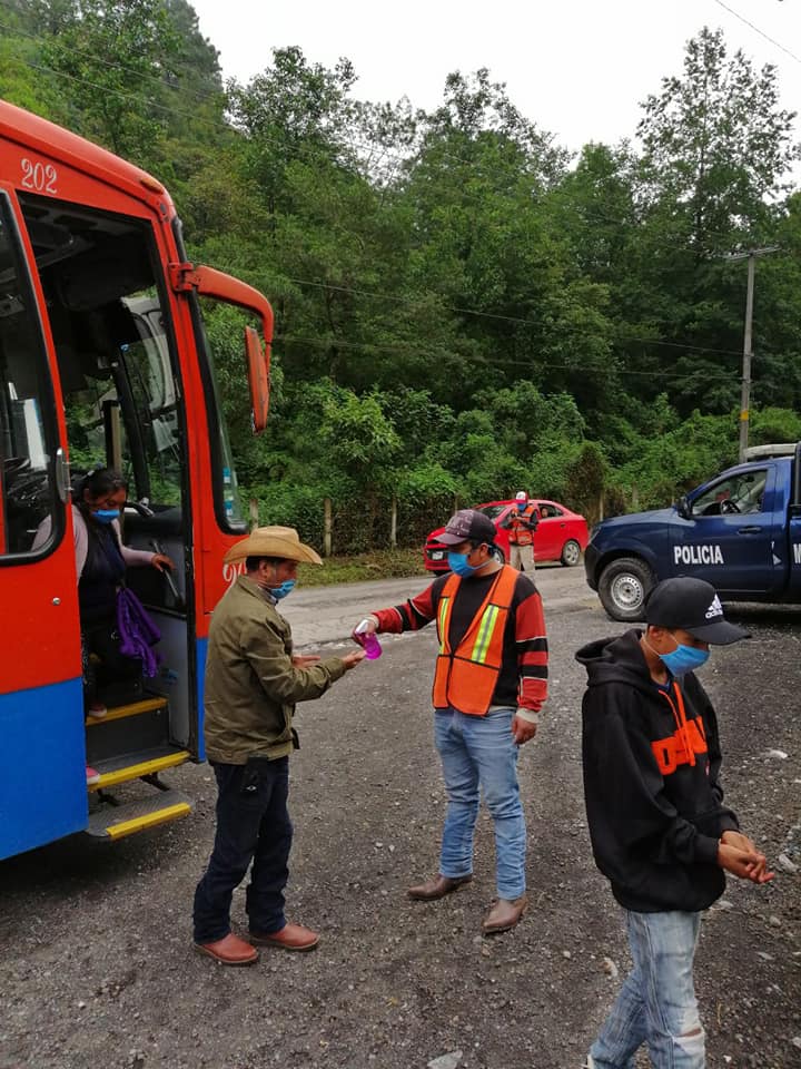 Autoridades consideran que el mayor riesgo de contagio es el servicio del transporte mixto rural. (Isabel Zamudio)