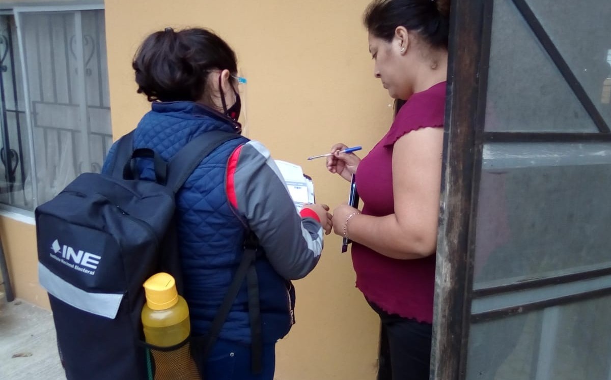 Capacitadores electorales del INE en Tampico. (Leticia Gutiérrez)