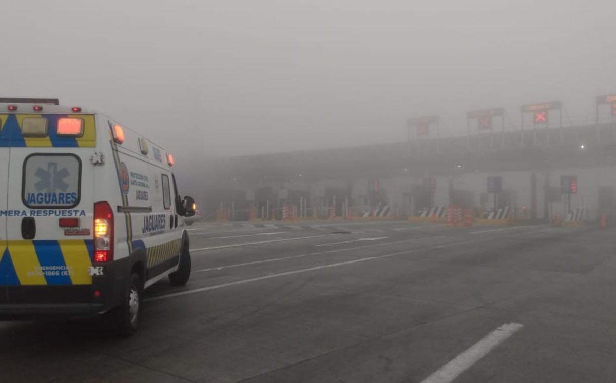 Cierran autopista Monterrey-Saltillo por bancos de niebla