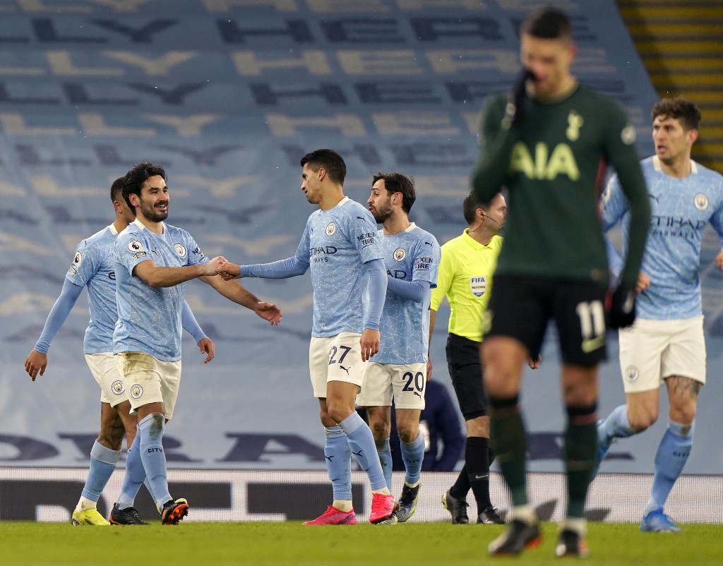 Manchester City goleó al Tottenham (AFP)