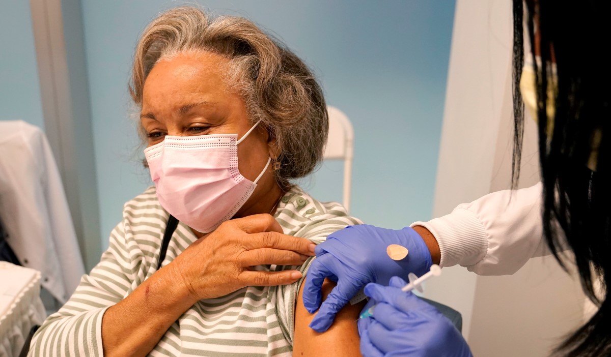 Oxford probará su vacuna anticovid en niños. | AP