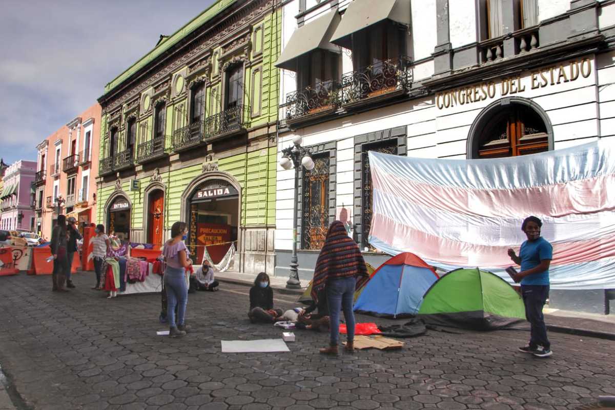 Plantón en el Congreso del estado. (Melanie Torres)
