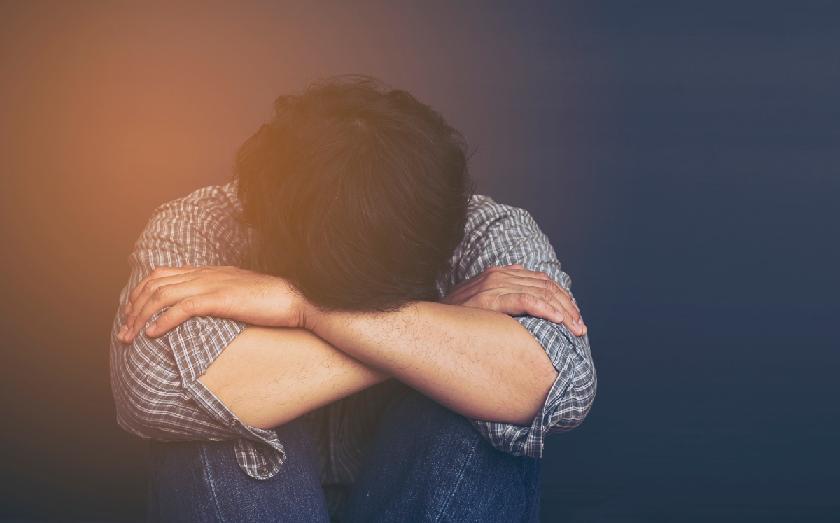 Muchos jóvenes se encuentran expuestos a situaciones de violencia por la pandemia. (Freepik)