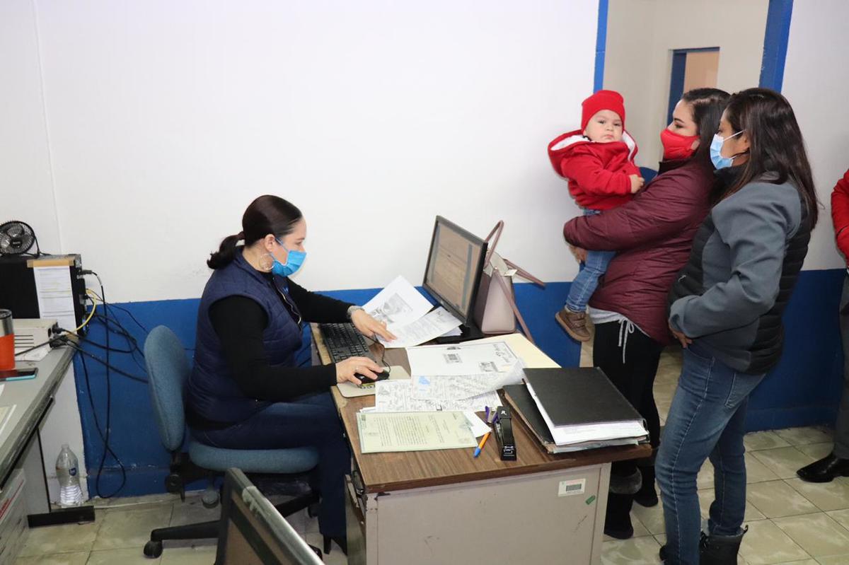 Pareja homoparental registra a su hijo en Tamaulipas