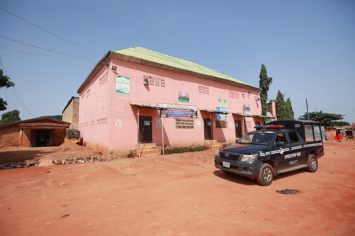 El presidente de Nigeria, Muhammadu Buhari, llamó a un masivo despliegue policial por lo ocurrido en la escuela. | Reuters