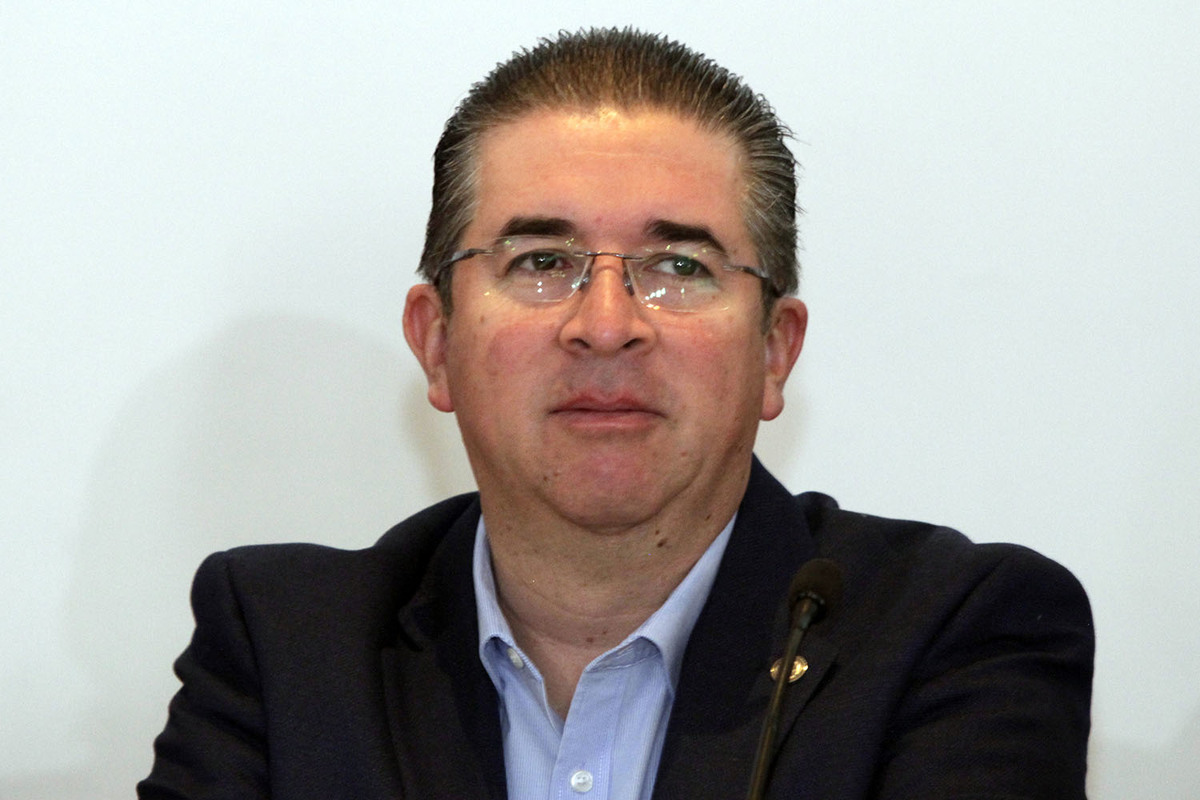 Raúl Espinosa se ampara en tribunal. (Agencia Enfoque)