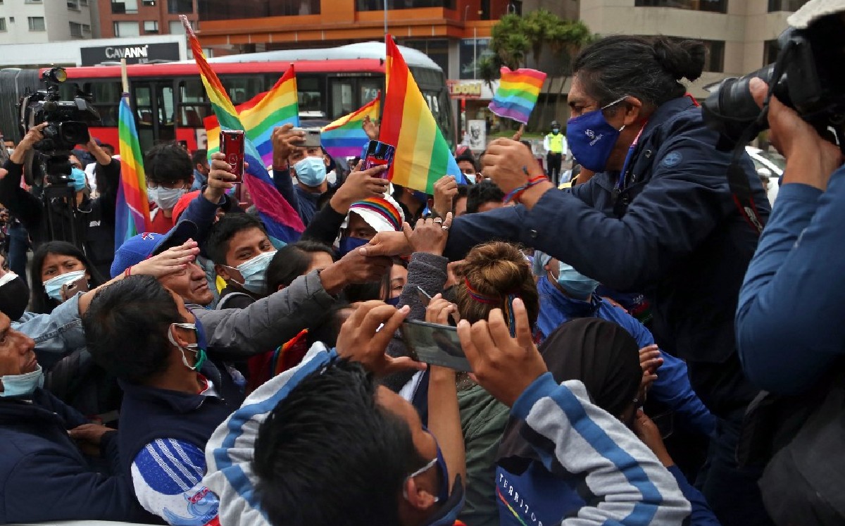 Yaku Pérez, abogado ambientalista de orígen indígena, habría quedado en tercer lugar en las pasadas elecciones de Ecuador. (AFP)