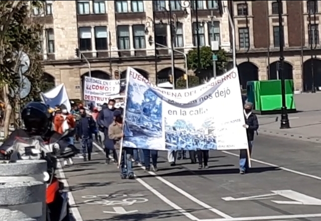 Una comisión ingresó a las instalaciones de la Fiscalía para entregar el pliego petitorio | César Velázquez