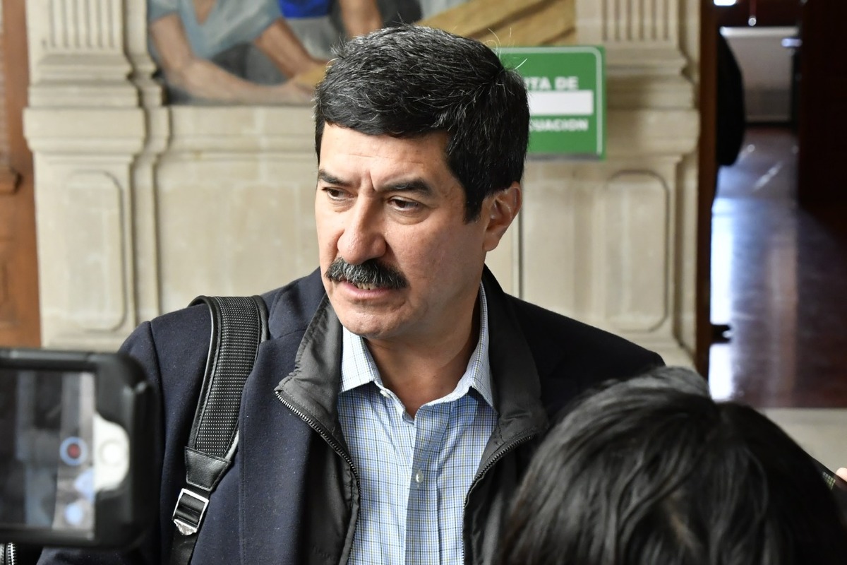 Corral Jurado señaló que de acuerdo al Programa Nacional de Vacunación, éste debe contemplar al 75 por ciento de la población. (Juan José García Amaro