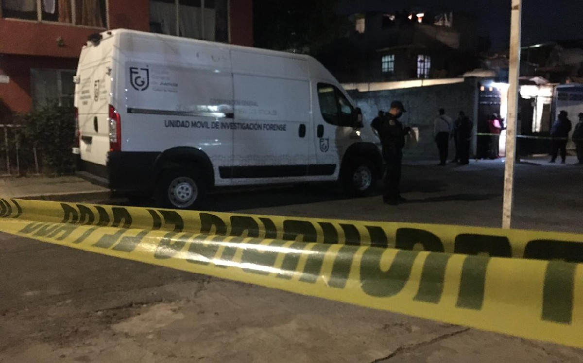 Elementos de la FGJ-CdMx acudieron para investigar los hechos. (Especial)