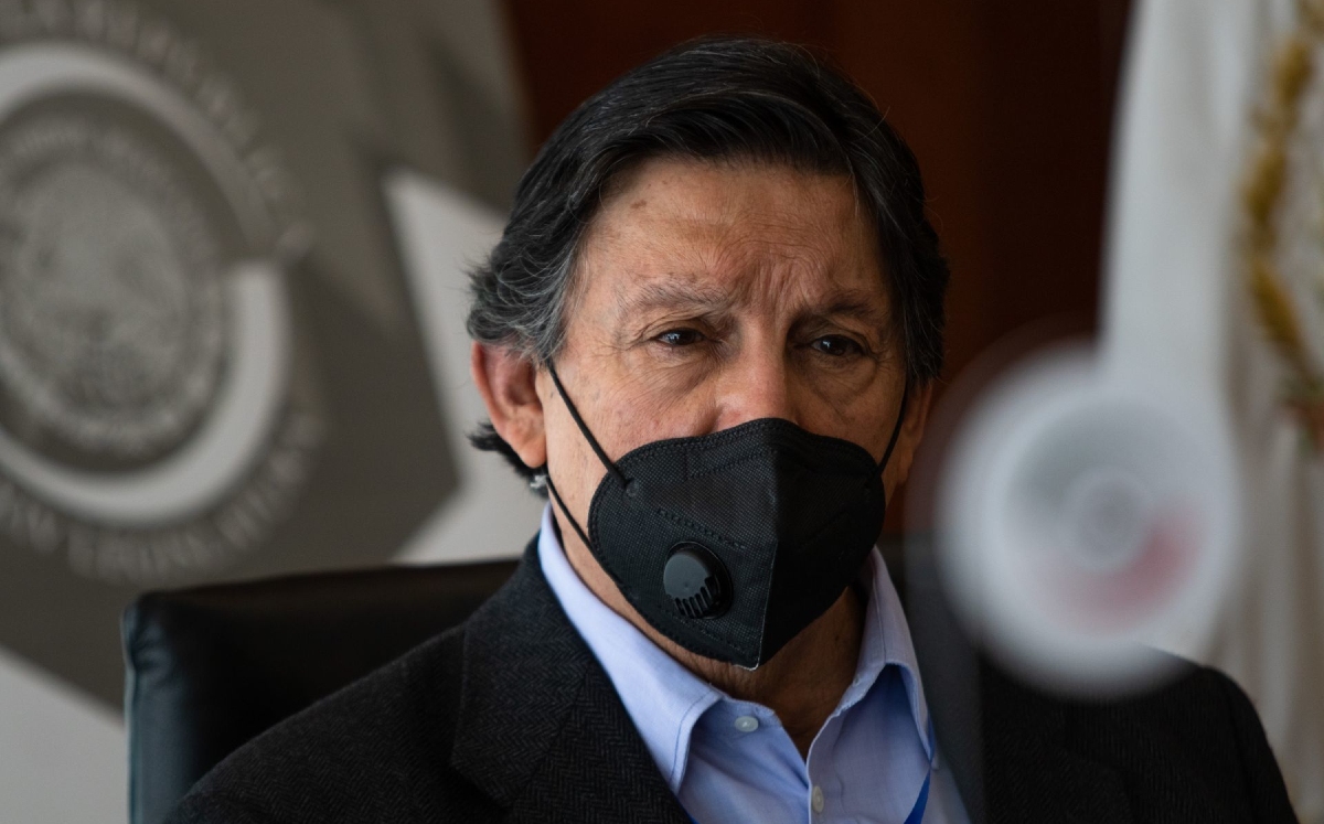 El legislador Napoleón Gómez Urrutia durante una comparecencia en el Senado. (Cuartoscuro)