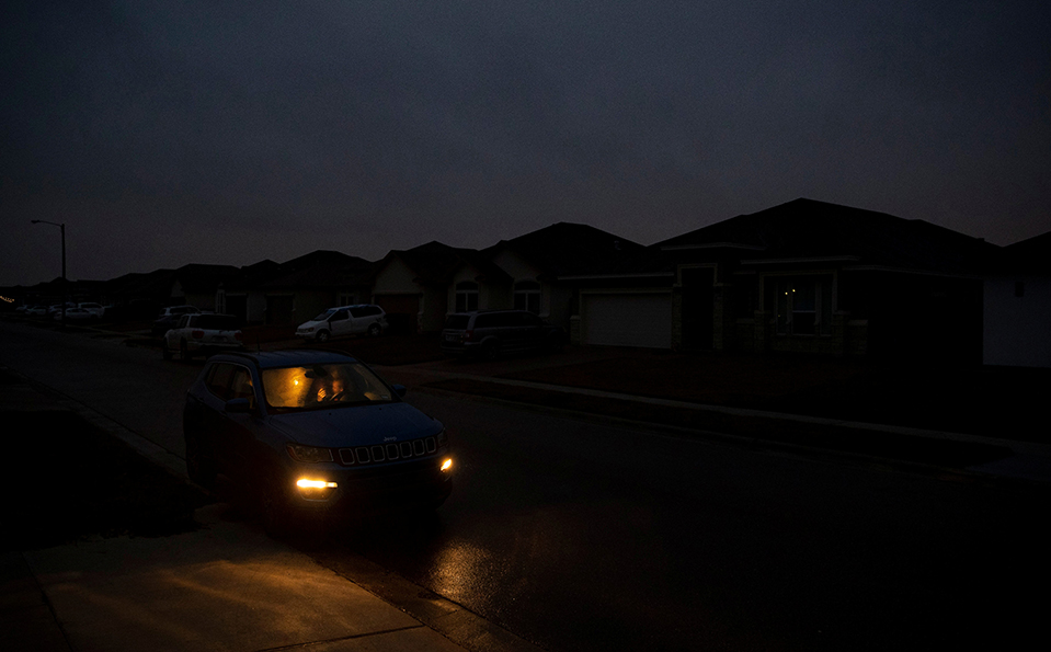 Los habitantes utilizan el clima de sus automóviles. | Reuters