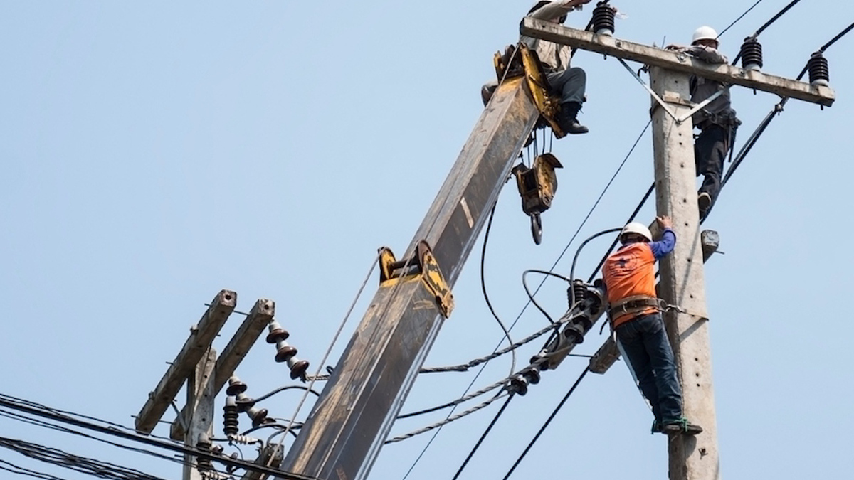 Diputados discuten en comisiones reforma eléctrica de AMLO