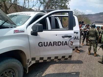 Elementos de la corporación atendieron a los heridos. (Jocelyn Estrada)
