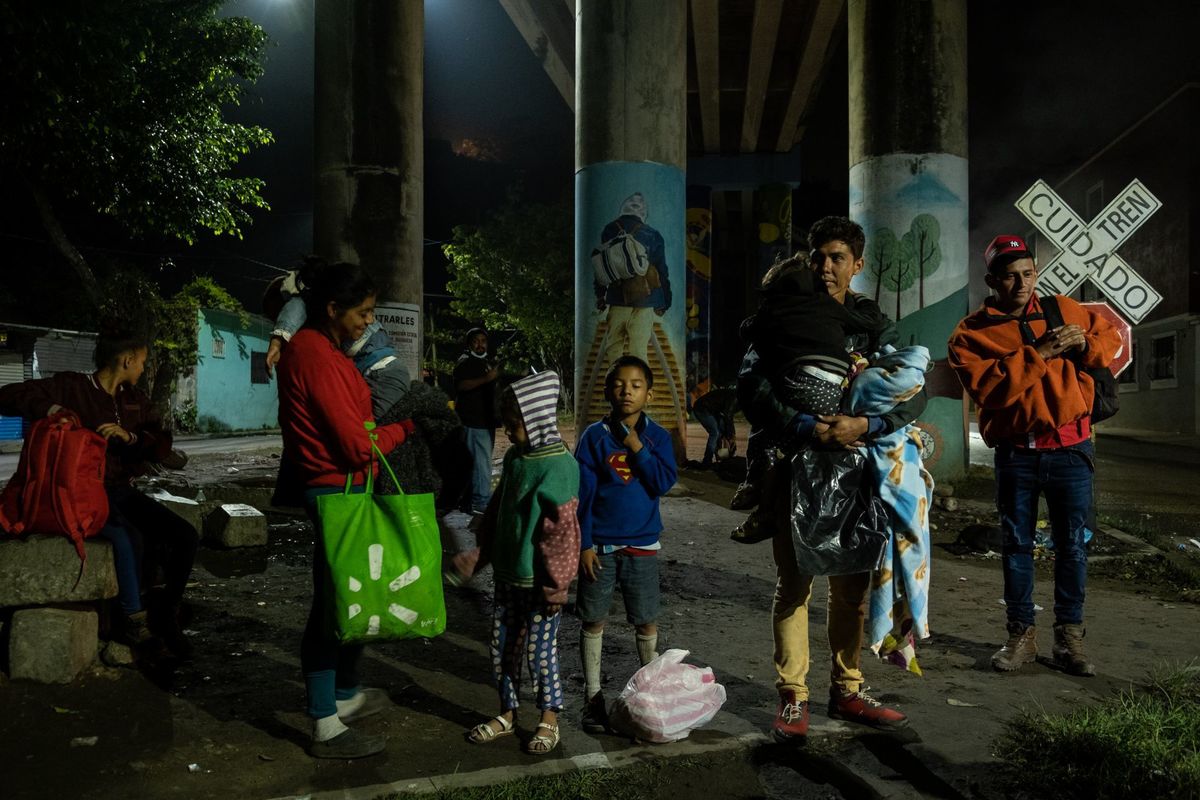 El 17 de febrero, autoridades de México realizaron una redada y detención nocturna en Coatzacoalcos. (Cuartoscuro)