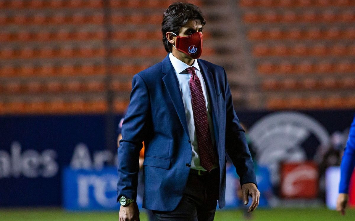 Leonel Rocco Santos alega racismo para encubrir a Félix Torres Grupo