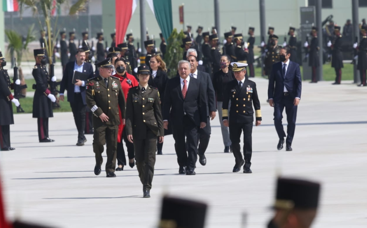 El presidente Andrés Manuel López Obrador en el 108 aniversario del Ejército. (Juan Carlos Bautista)